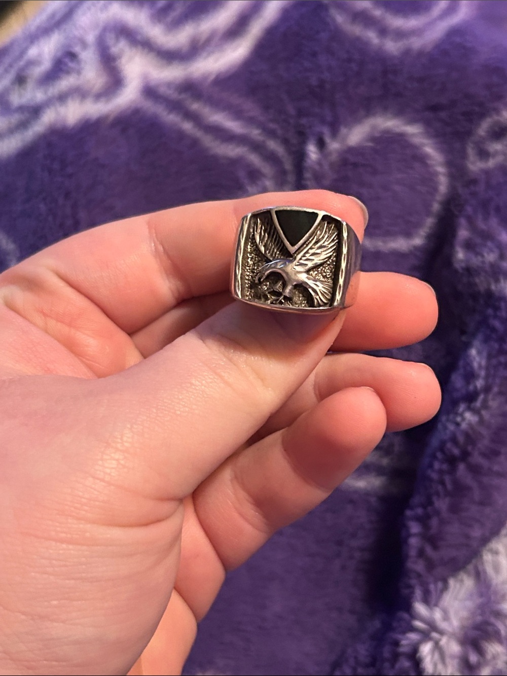 Silver Eagle Emblem Men's Ring - Black & Silver